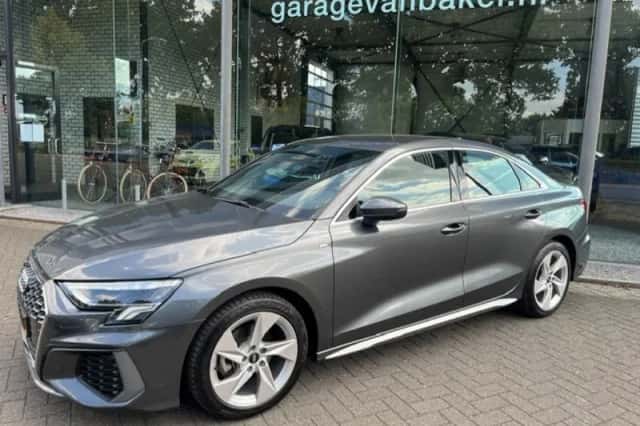 Audi A3 (2022) thumbnail 2