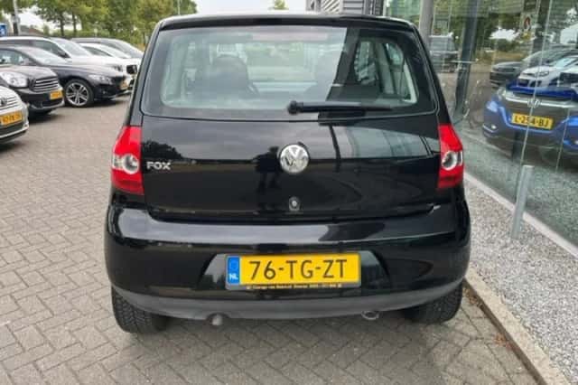 Volkswagen Fox (2006) thumbnail 6