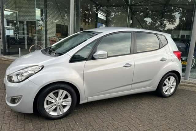 Hyundai ix20 (2011) thumbnail 2