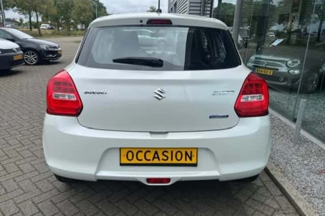 Suzuki Swift (2024) thumbnail 6