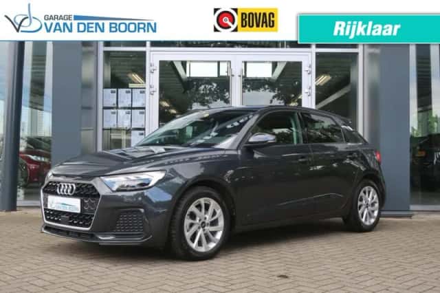 Audi A1 (2024) thumbnail 2