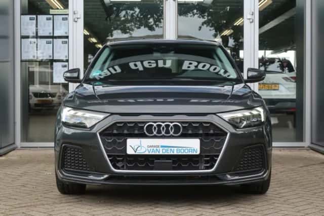 Audi A1 (2024) thumbnail 3
