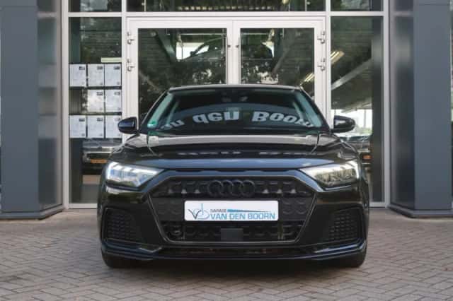 Audi A1 (2022) thumbnail 2