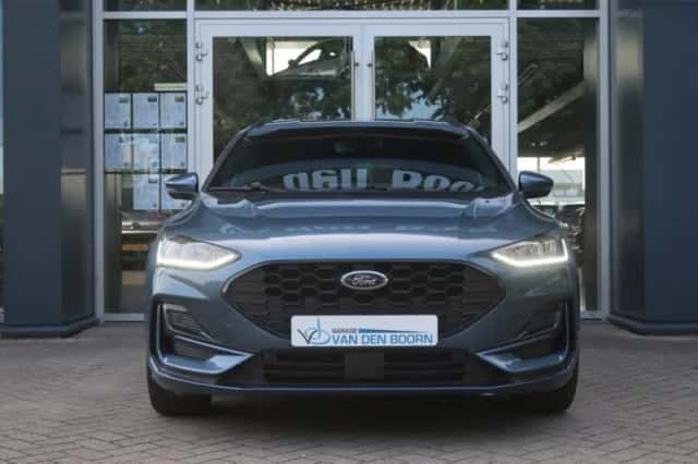 Ford Focus (2024) thumbnail 2