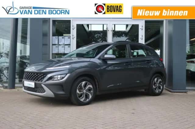 Hyundai Kona (2021) thumbnail 2