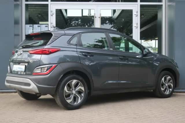 Hyundai Kona (2021) thumbnail 5