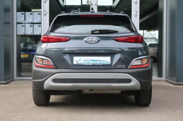 Hyundai Kona (2021) thumbnail 6