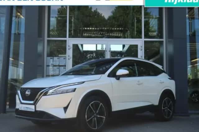 Nissan Qashqai (2023) thumbnail 1