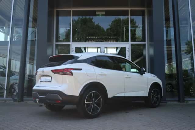 Nissan Qashqai (2023) thumbnail 5