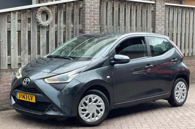 Toyota Aygo (2020) thumbnail 1