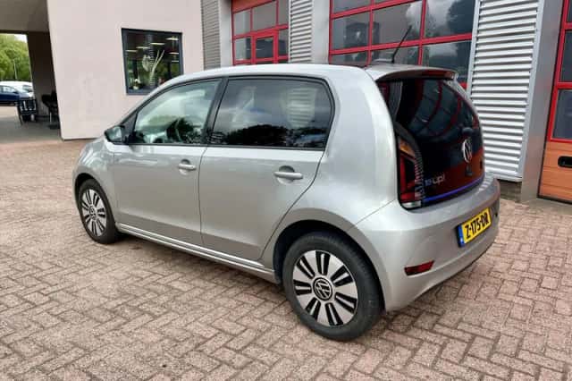 Volkswagen E-Up! (2020) thumbnail 6