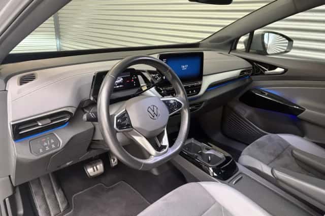 Volkswagen ID.4 (2023) thumbnail 6