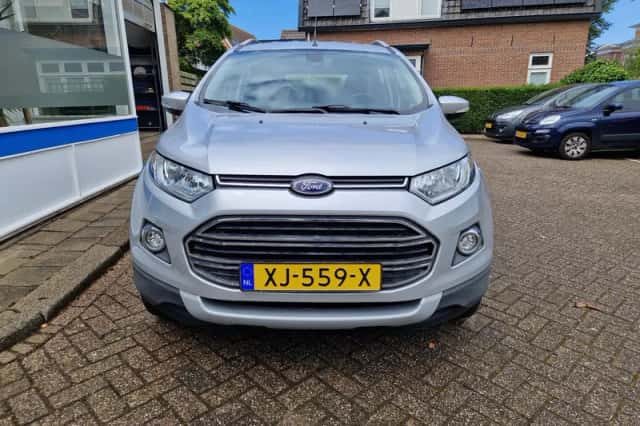 Ford EcoSport (2016) thumbnail 5