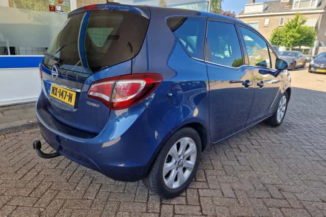 Opel Meriva (2016) thumbnail 3