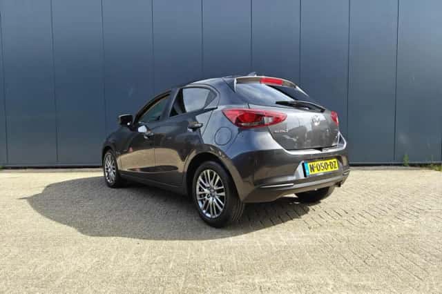 Mazda 2 (2021) thumbnail 4