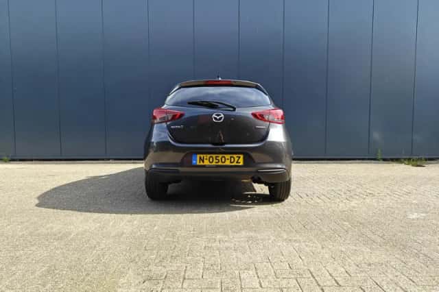 Mazda 2 (2021) thumbnail 5