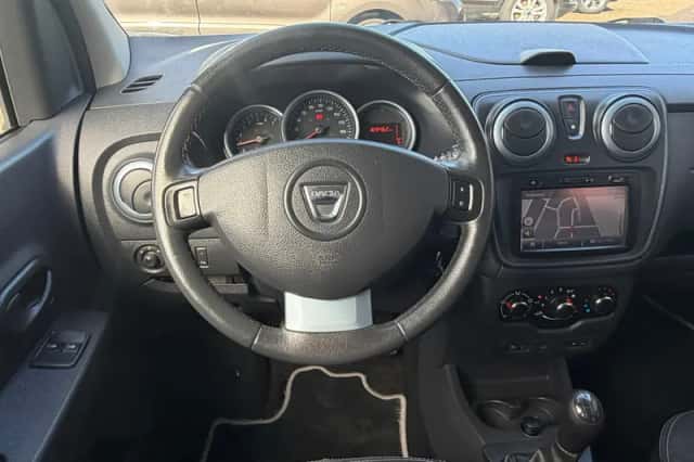 Dacia Lodgy (2015) thumbnail 3
