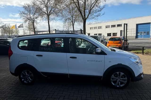 Dacia Lodgy (2015) thumbnail 5