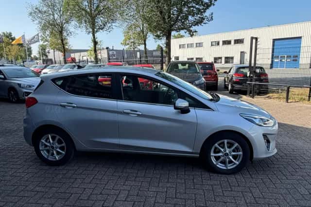 Ford Fiesta (2020) thumbnail 5