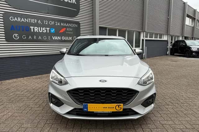 Ford Focus (2019) thumbnail 3