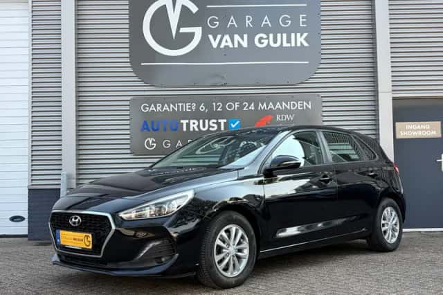 Hyundai i30 (2019) thumbnail 1
