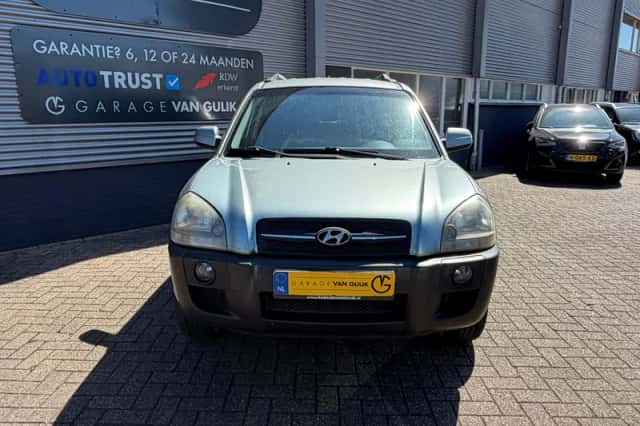 Hyundai Tucson (2006) thumbnail 2