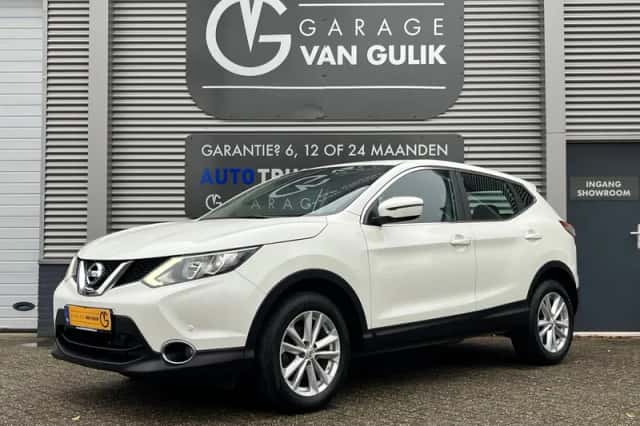 Nissan Qashqai (2015) thumbnail 1