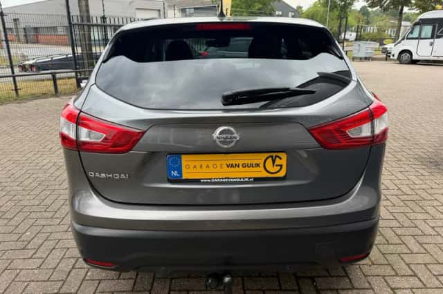 Nissan Qashqai (2015) thumbnail 6