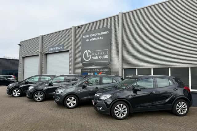 Opel Mokka (2016) thumbnail 3