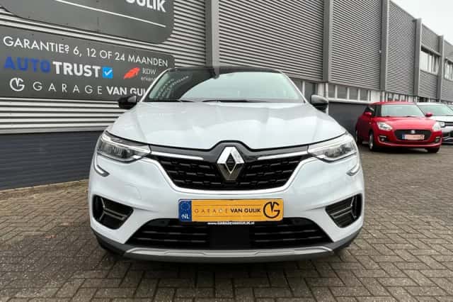 Renault Arkana (2023) thumbnail 2