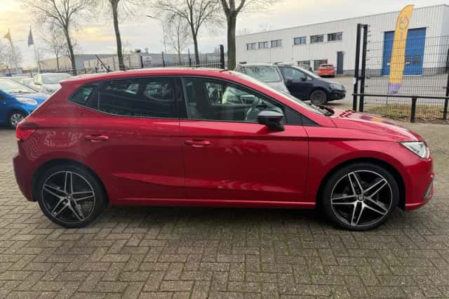 SEAT Ibiza (2021) thumbnail 4