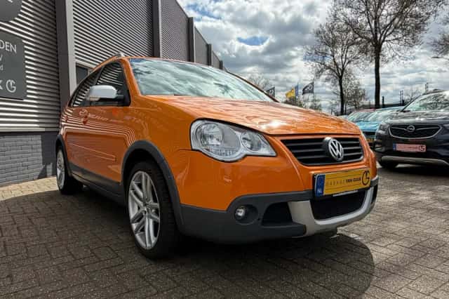 Volkswagen Polo (2008) thumbnail 4