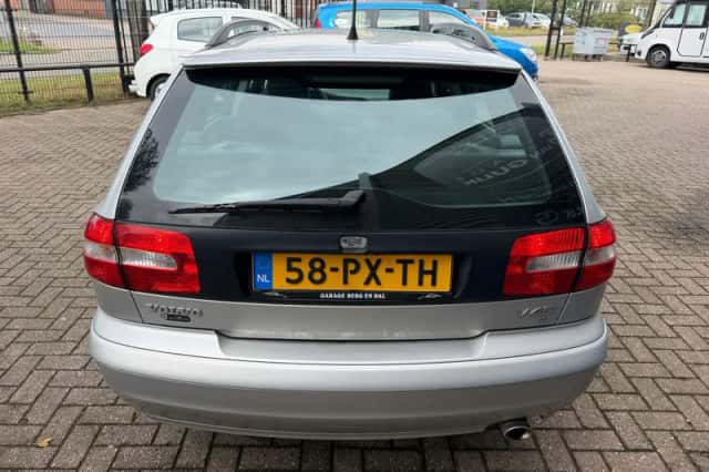 Volvo V40 (2005) thumbnail 6