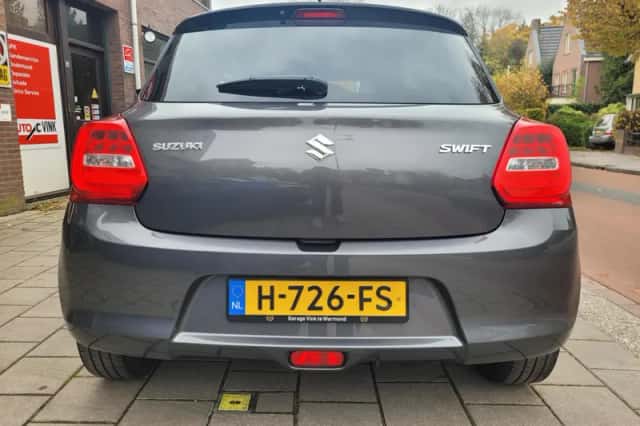 Suzuki Swift (2020) thumbnail 5