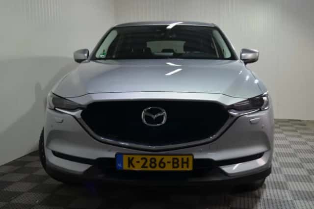 Mazda CX-5 (2020) thumbnail 5