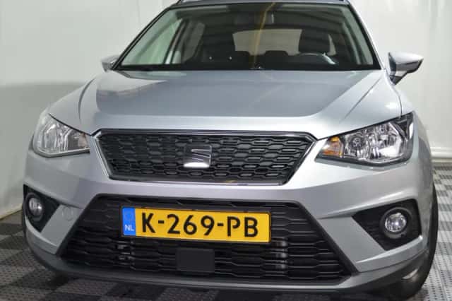 SEAT Arona (2019) thumbnail 5