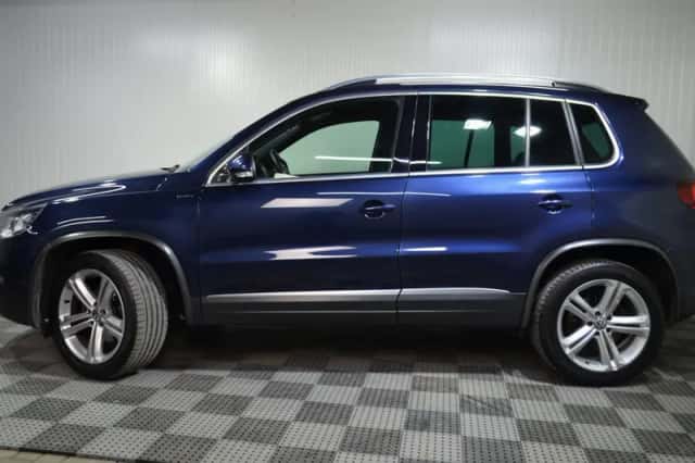 Volkswagen Tiguan (2015) thumbnail 3
