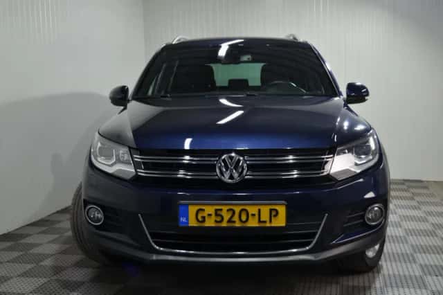 Volkswagen Tiguan (2015) thumbnail 5