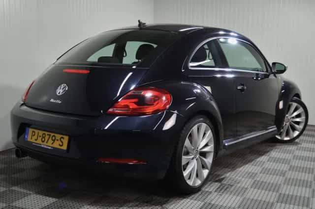Volkswagen Beetle (2012) thumbnail 6