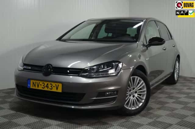 Volkswagen Golf (2017) thumbnail 1