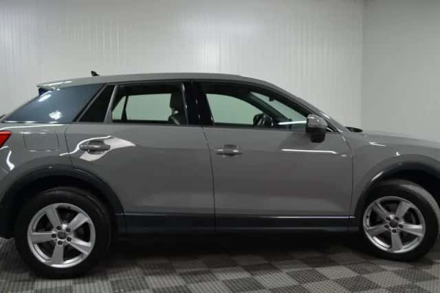 Audi Q2 (2020) thumbnail 2