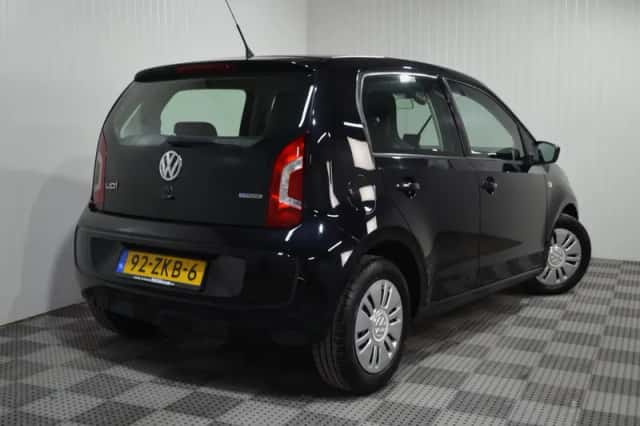 Volkswagen Up! (2013) thumbnail 5
