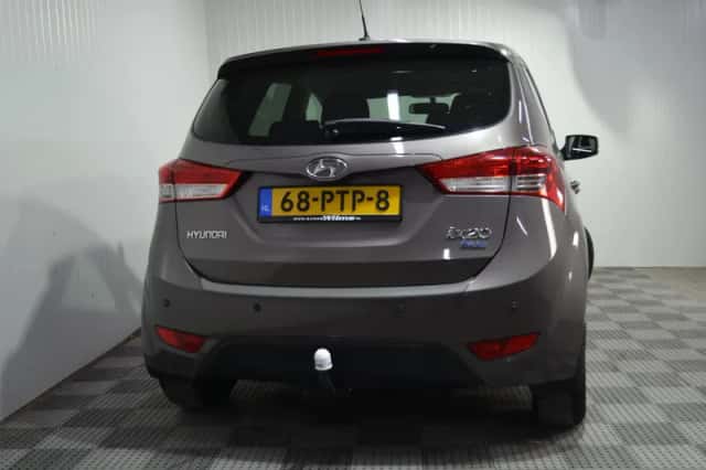 Hyundai ix20 (2011) thumbnail 4
