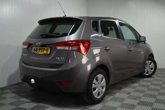 Hyundai ix20 (2011) thumbnail 6