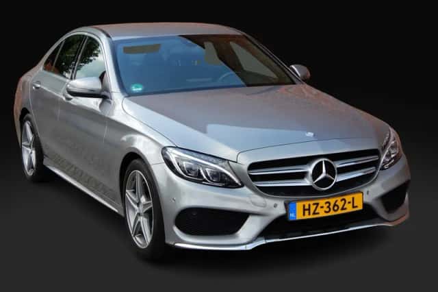 Mercedes-Benz C-Klasse (2016) thumbnail 1