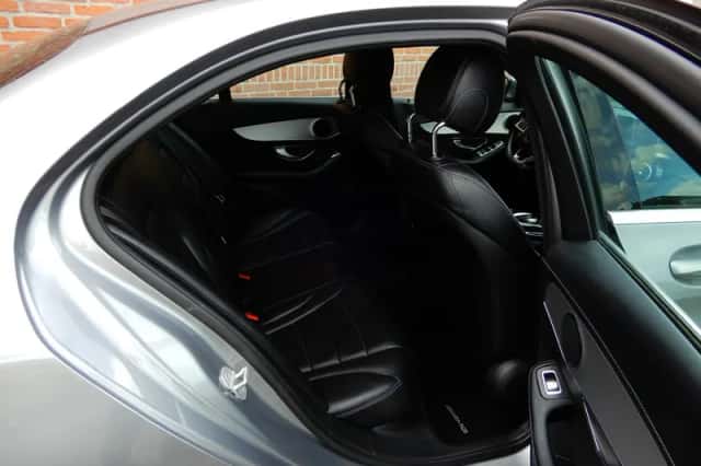 Mercedes-Benz C-Klasse (2016) thumbnail 4