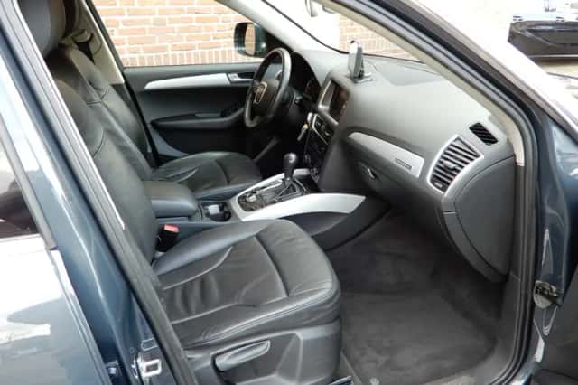 Audi Q5 (2009) thumbnail 3