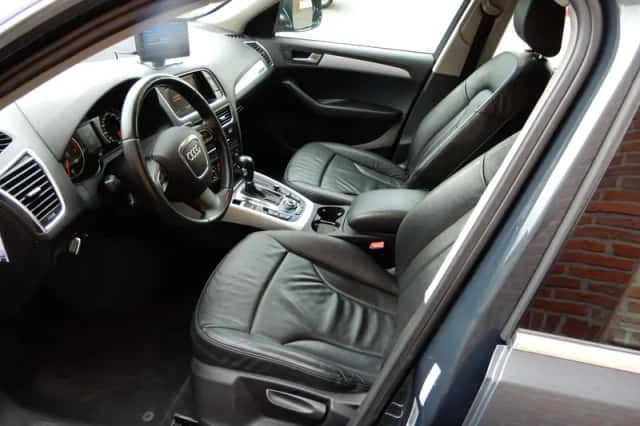 Audi Q5 (2009) thumbnail 5