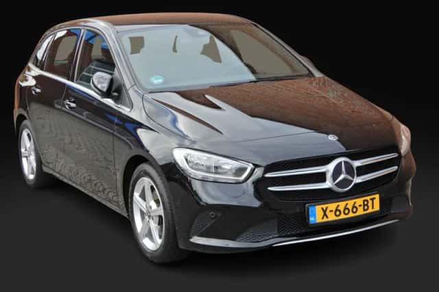 Mercedes-Benz B-Klasse (2019) thumbnail 1