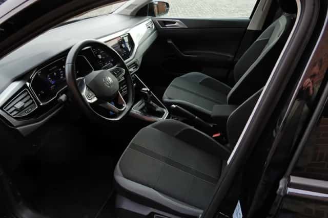 Volkswagen Polo (2024) thumbnail 5